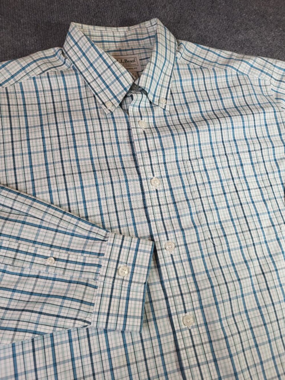 L.L. Bean Mens Dress Shirt Traditional Fit White Blue Cotton 16-33 Button Down